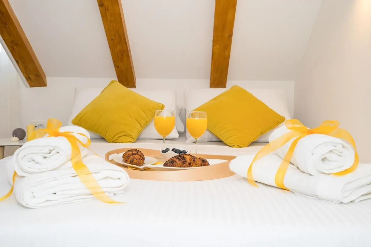 Fantattic Apartments Split Old Town
