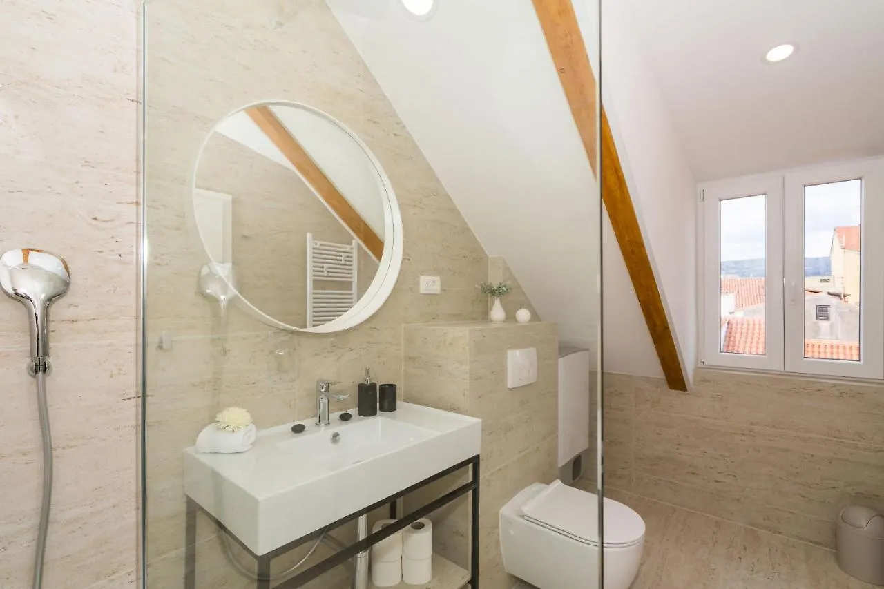 Fantattic Apartments Split Old Town