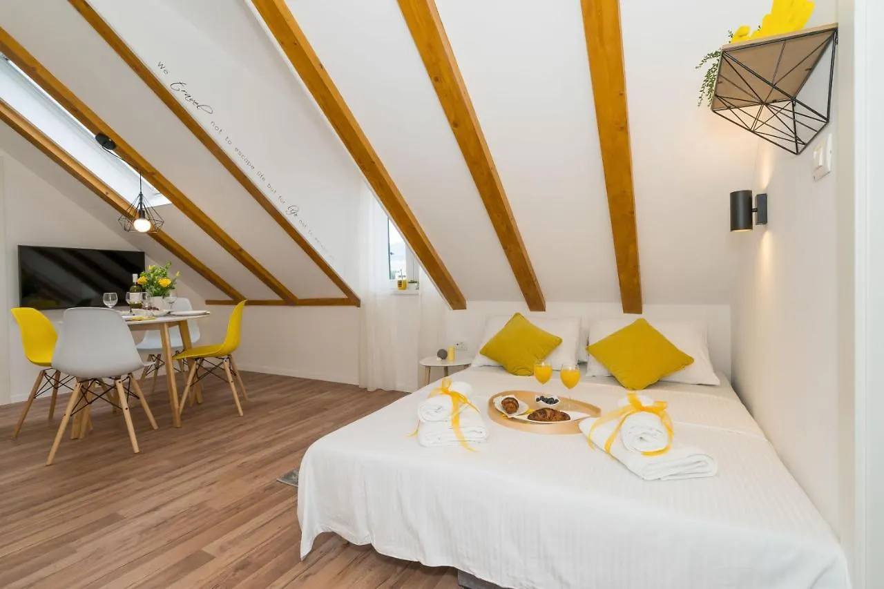Fantattic Apartments Split Old Town